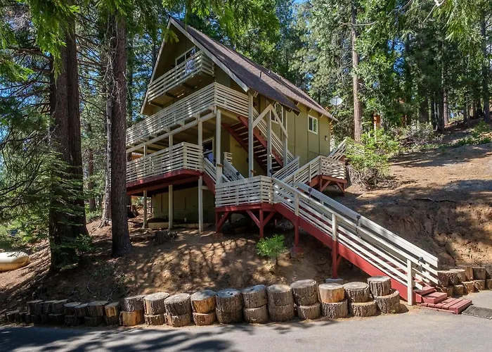Cozy Hideaway B